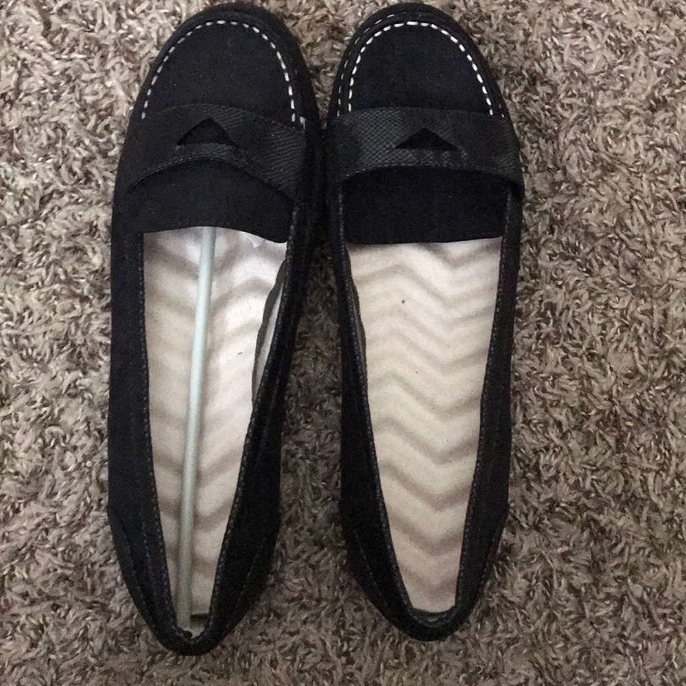 Dress shoes